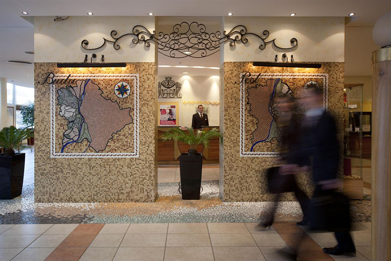Merucre Buda Hotel
