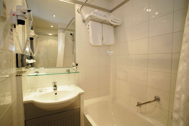 Merucre Buda Hotel