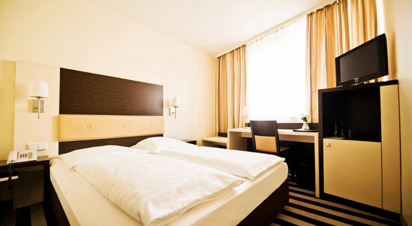 Bristol Hotel