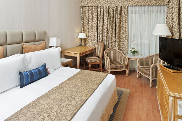 Crown Plaza Dubai