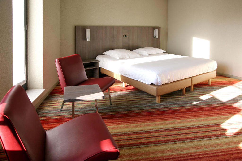 Alma Grand Place Hotel