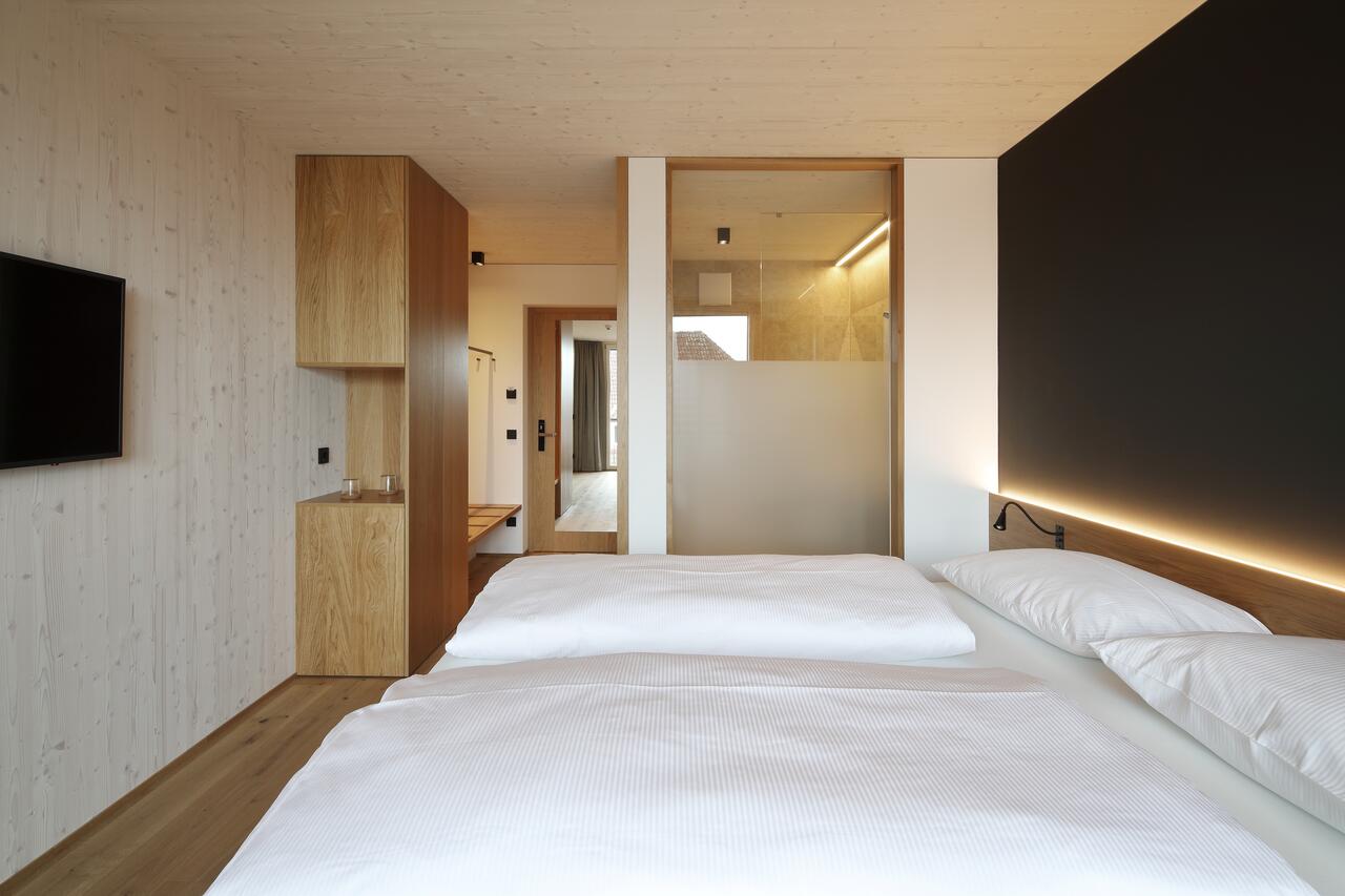 2ND HOME HOTEL