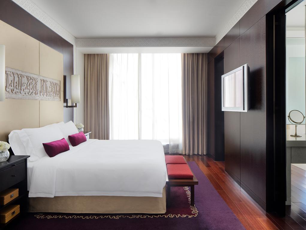 the H Dubai